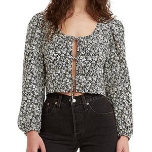 NWT🌟 Levi’s Black And White Floral Tie Front Blouse Size Medium